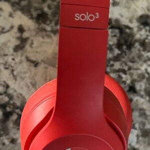 Beats by Dre Solo3 On-Ear Headphones - Vibrant Red